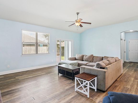 2nd image of 5421 Dalton Cir
