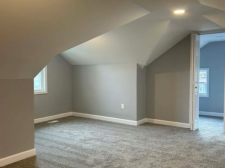 5831 Euclid Ave — Photo 17