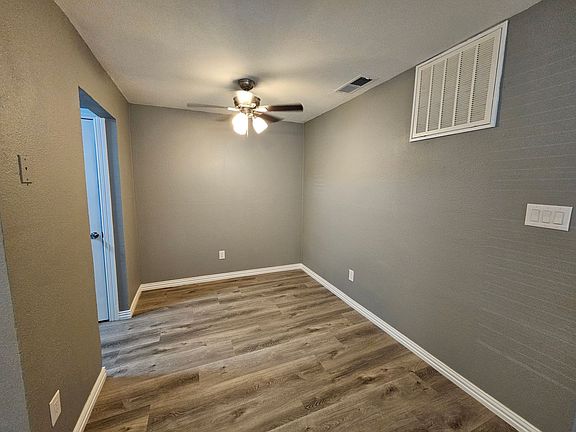2nd image of 1623 Windsong Ln