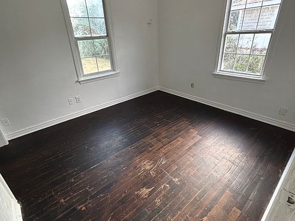 5th image of 3248 SW 47th St
