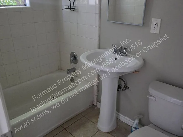 1210 Bennett Ave — Photo 9