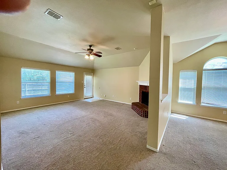 1535 Silver Spur Dr — Photo 20