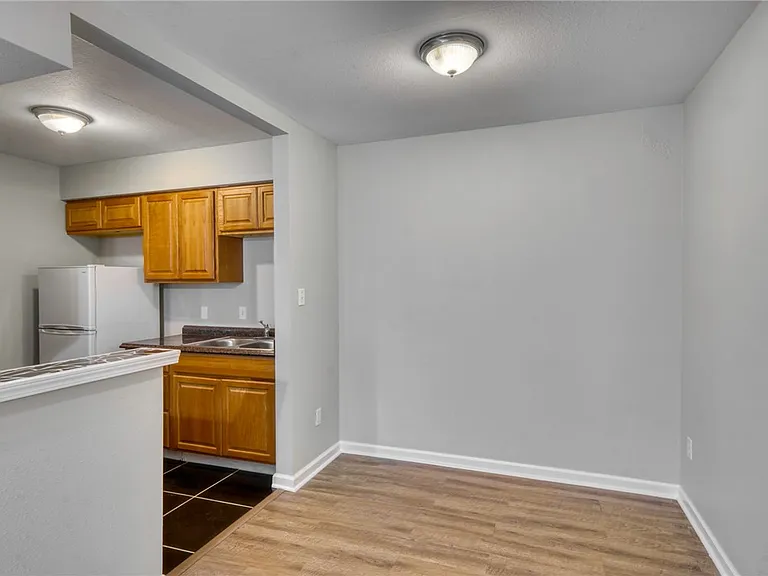 904 University Oaks Blvd #117 — Photo 7