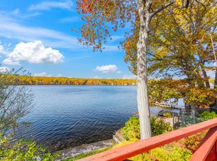 23 Waterfront Ln, Glendale, RI 02826