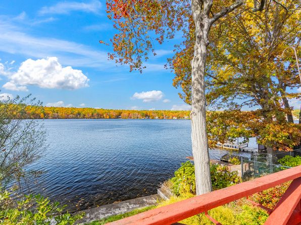 23 Waterfront Ln