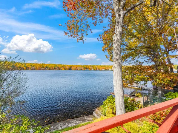 23 Waterfront Ln, Glendale, RI 02826
