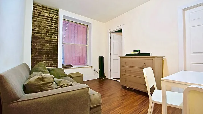 Rented by Brick&Mortar | media 48