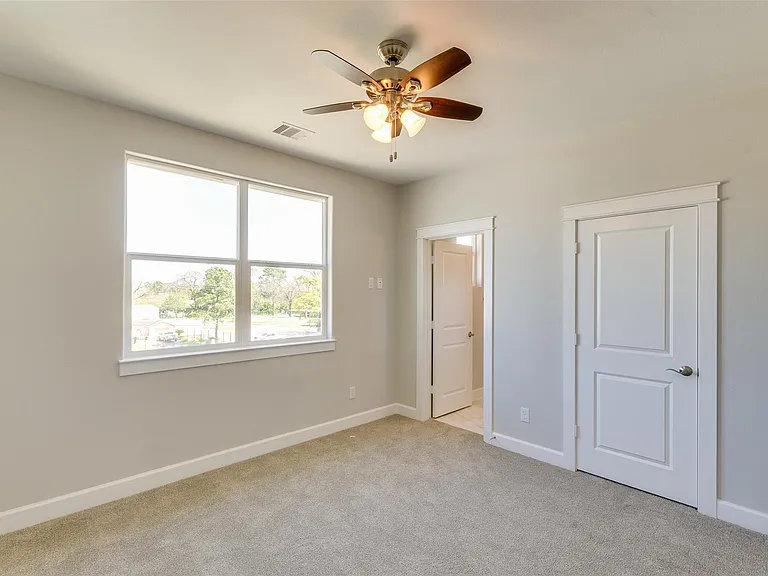 1815 Napa Creek Ln — Photo 39
