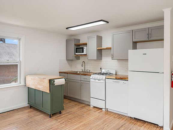 5th image of 134 Gay St #5