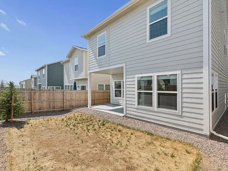8418 Blue Feather Loop — Photo 26