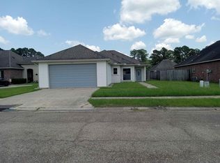 6741 Silver Springs Dr, Greenwell Springs, LA 70739