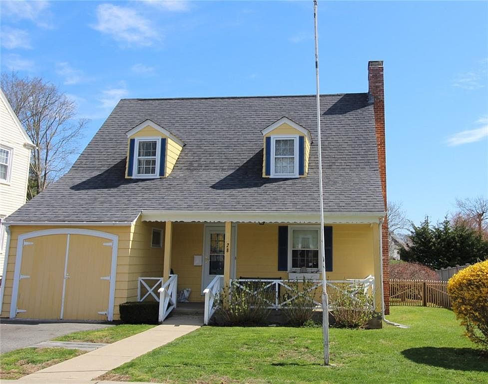 28 Whitwell Ave, Newport, RI 02840 Zillow