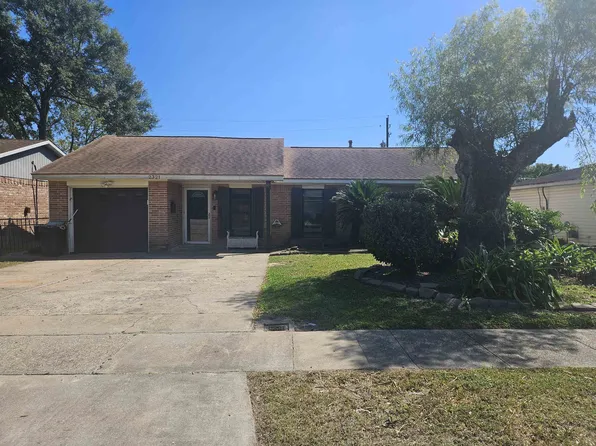 2321 Earle St, Port Neches, TX 77651