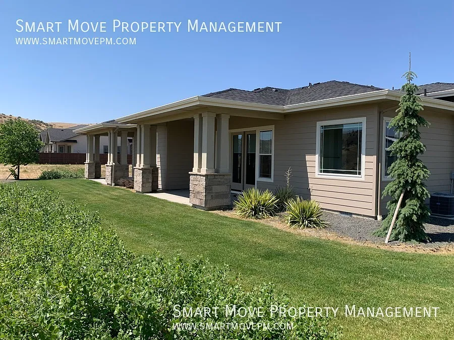 Hilltop Oasis. Luxury 3 bd + Office in Cartright Ranch. Gorgeous Views. Trails — Photo 1
