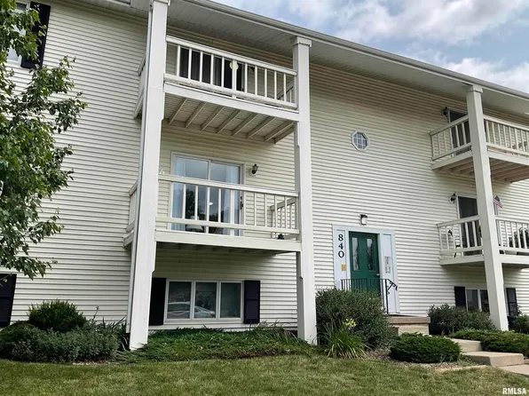 840 W Iowa St #2A, Eldridge, IA 52748