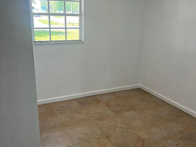 5580 State Road 542 W #1 — Photo 16