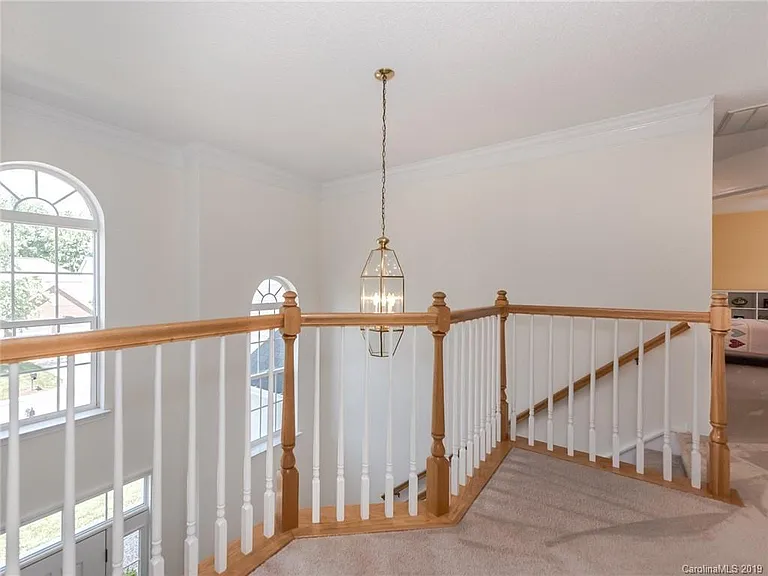 8619 Grey Squirrel Ct — Photo 15