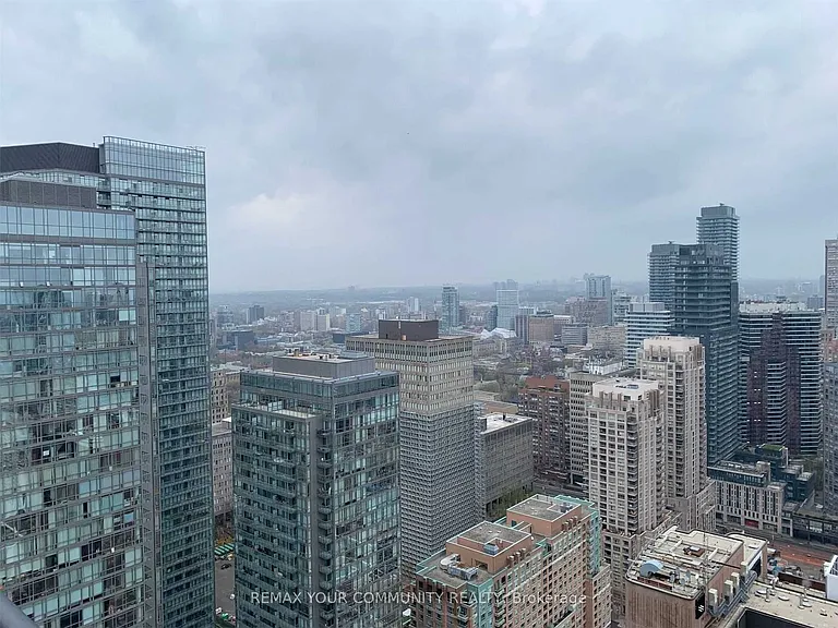 15 Grenville St #4205 — Photo 14
