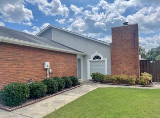 190 Courtyard Ln, Fayetteville, GA 30215