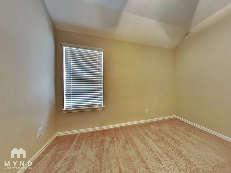 2925 Fox Ledge Ct — Photo 13