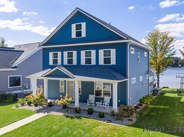 2013 Lake St, Pierson, MI 49339