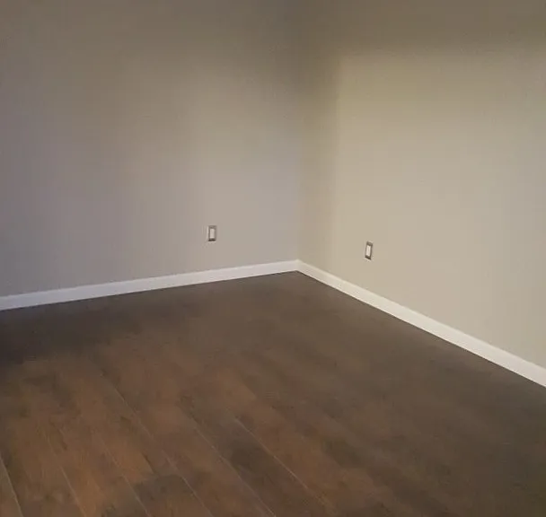 1121 Poplar St — Photo 5