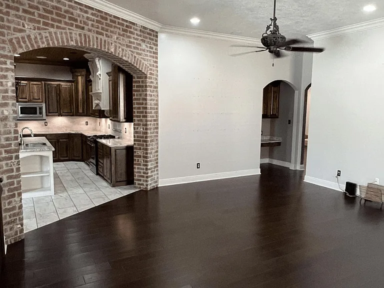 5810 Willow Breeze Dr — Photo 5