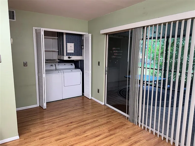 705 Bough Ave — Photo 8