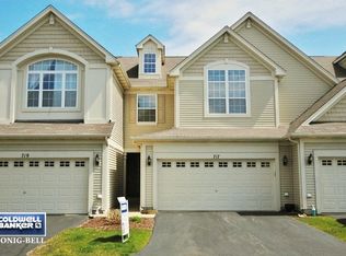 717 Buckboard Ln, Sycamore, IL 60178