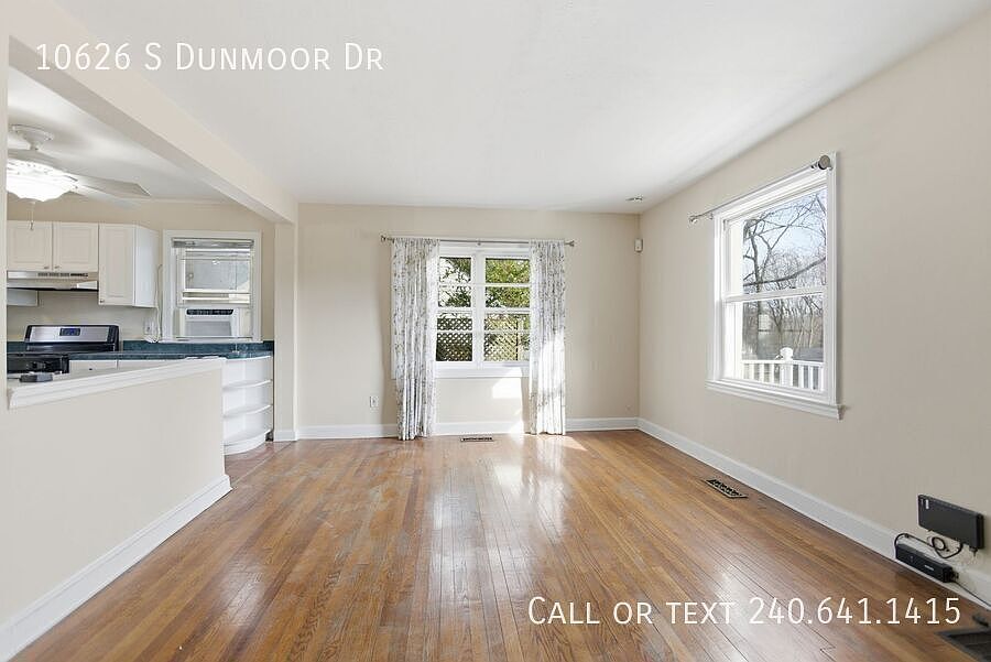 1st image of 10626 S Dunmoor Dr