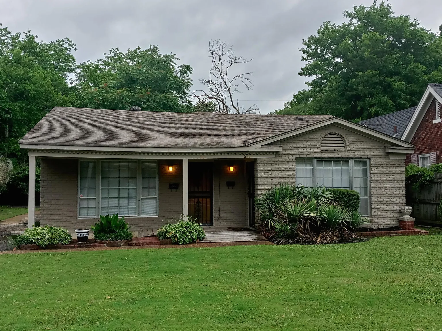 687 Dickinson Street — Photo 1