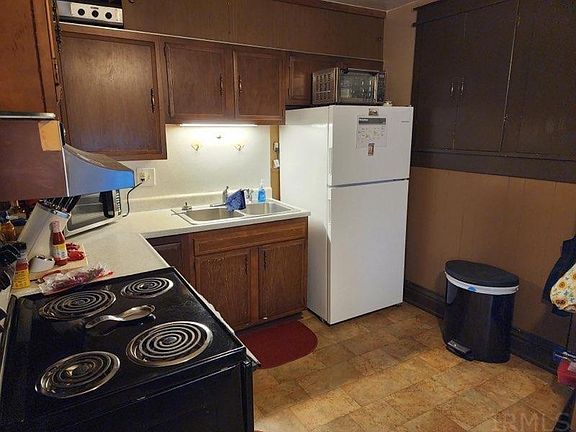 3rd image of 520 N Union St