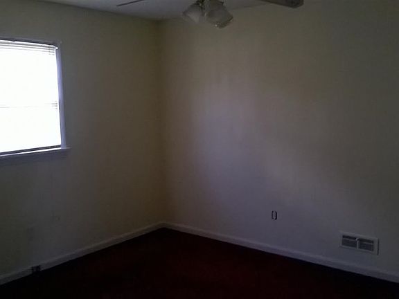 5th image of 108 Whispering Hills Blvd