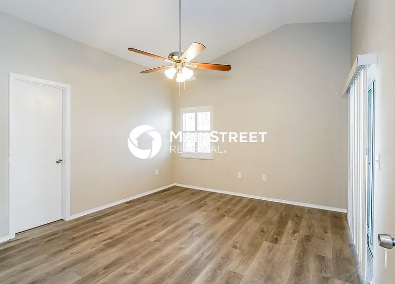 769 Sagewood Dr — Photo 5