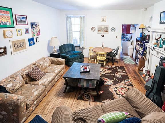 5th image of 418 1/2 S Pine St