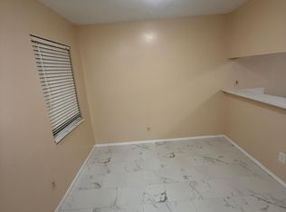 7015 Waterside Dr, Tampa, FL 33617