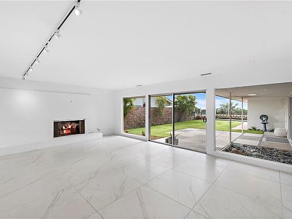 3rd image of 4827 Cortland Dr