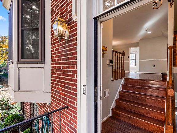 Entry way