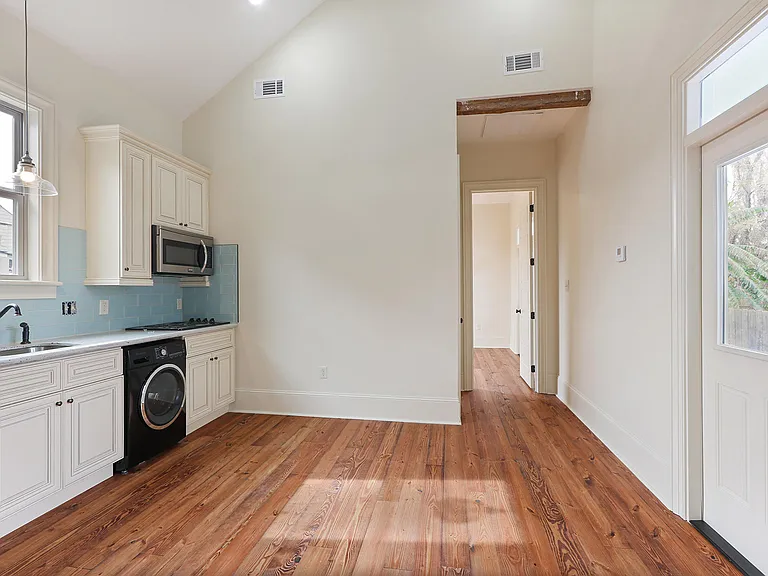 1820 Laharpe St #B — Photo 2