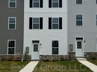 52 Snowdrop Ct, Kearneysville, WV 25430