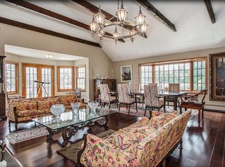 69 Mamaroneck Rd, Scarsdale, NY 10583