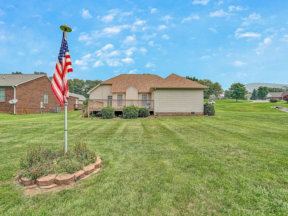 4th image of 3516 Pinnacle Ridge Rd NE