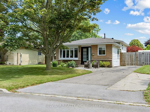 7 Agate Rd, Ajax, ON L1S 3J7
