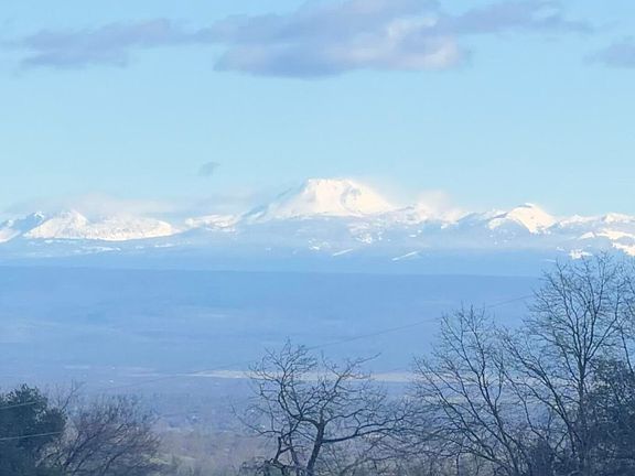 2nd image of 15333 Mountain Shadows Dr