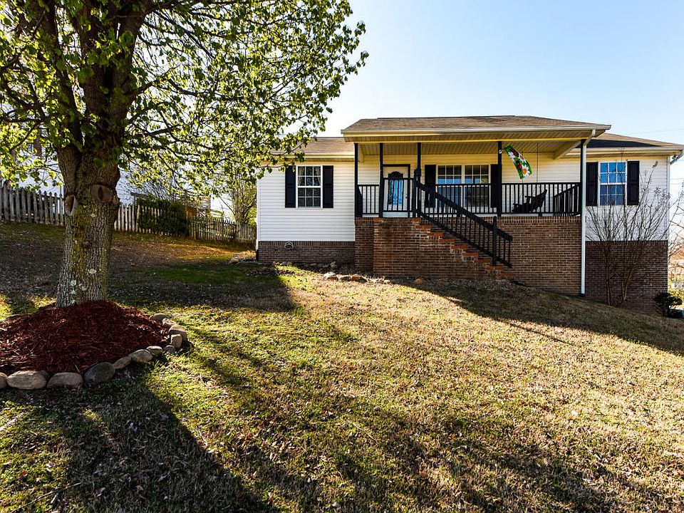 1st image of 2915 Willow Pond Dr