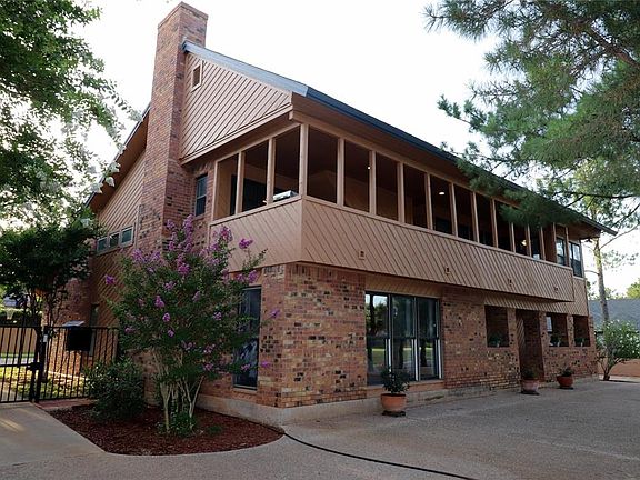 3rd image of 6 Winged Foot Cir