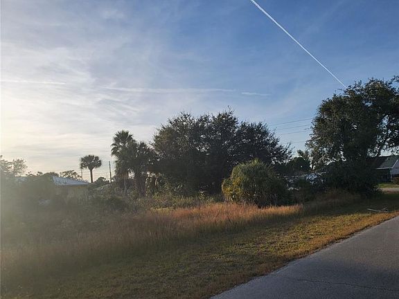 5th image of 2409 Valerie Blvd