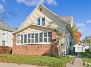 1350 Davis Ave NW, Grand Rapids, MI 49504