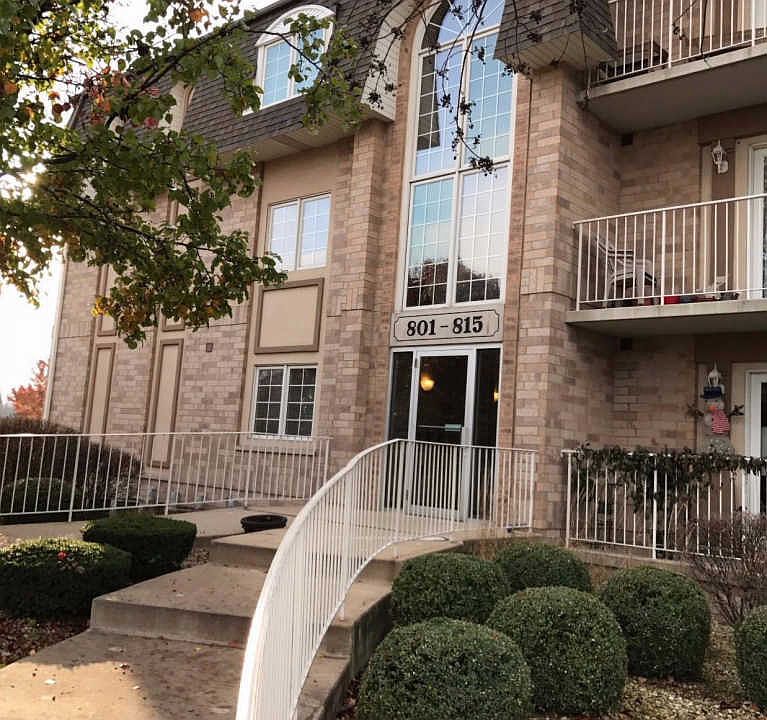 1st image of 807 Swan Dr