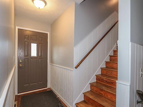 3rd image of 2732 Cornwall Dr
